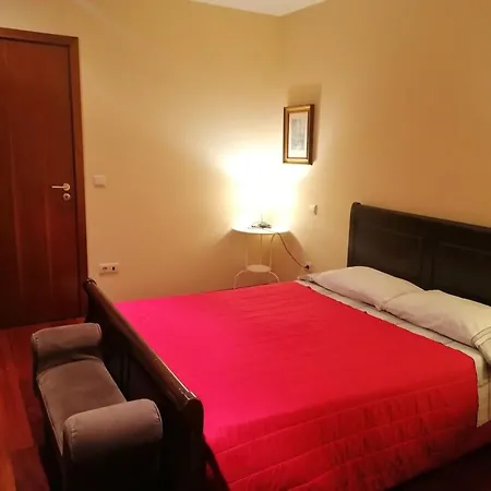 Altes Kellerhaus In Geres By Interhome