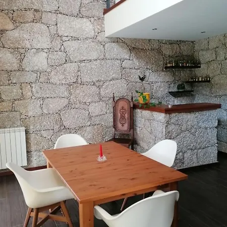 Casa vacanze Altes Kellerhaus In Geres By Interhome *