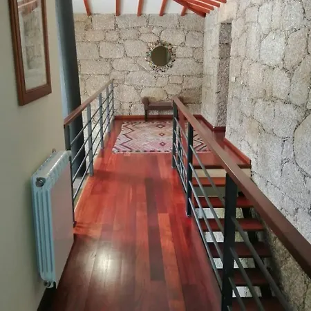 Altes Kellerhaus In Geres By Interhome Casa vacanze Bouro