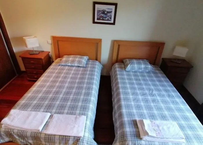 Altes Kellerhaus In Geres By Interhome Bouro