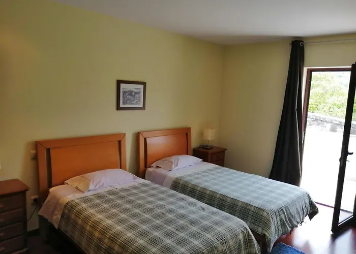 Altes Kellerhaus In Geres By Interhome Casa vacanze Bouro