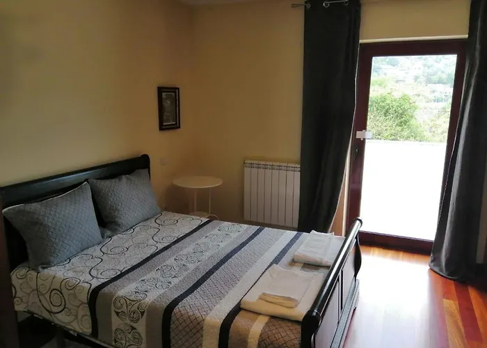 Altes Kellerhaus In Geres By Interhome Bouro