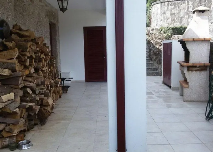 Casa vacanze Altes Kellerhaus In Geres By Interhome *