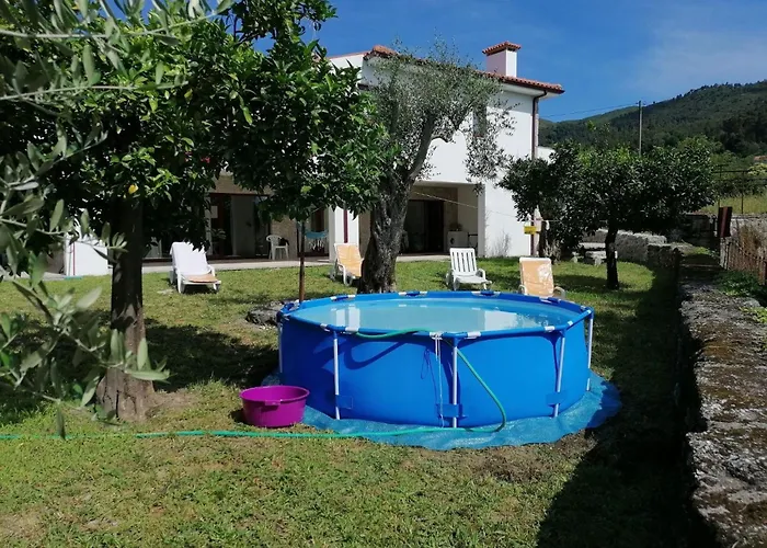 Altes Kellerhaus In Geres By Interhome Casa vacanze Bouro