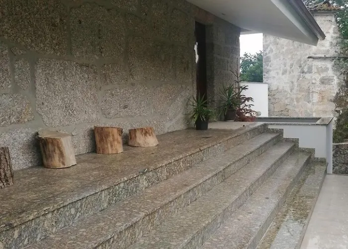 Altes Kellerhaus In Geres By Interhome Casa vacanze Bouro