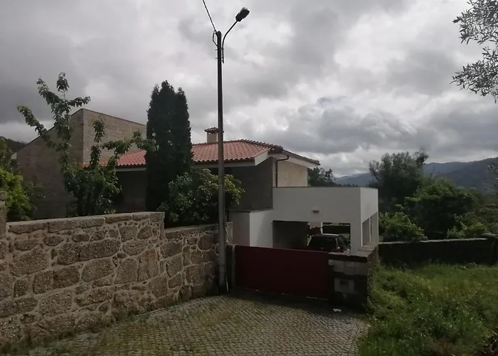 Altes Kellerhaus In Geres By Interhome Сasa de vacaciones Bouro